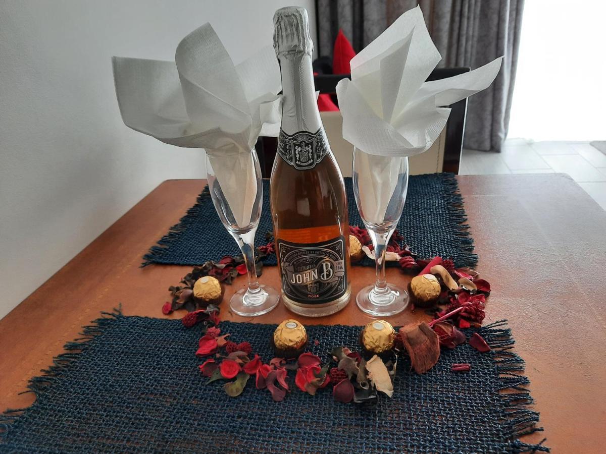 Phoenix Lodge And Waterside Accommodation Knysna Eksteriør billede