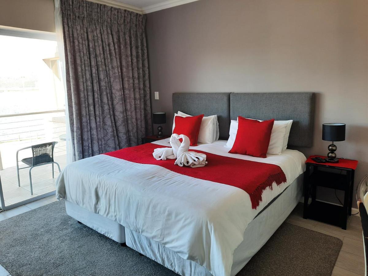 Phoenix Lodge And Waterside Accommodation Knysna Eksteriør billede