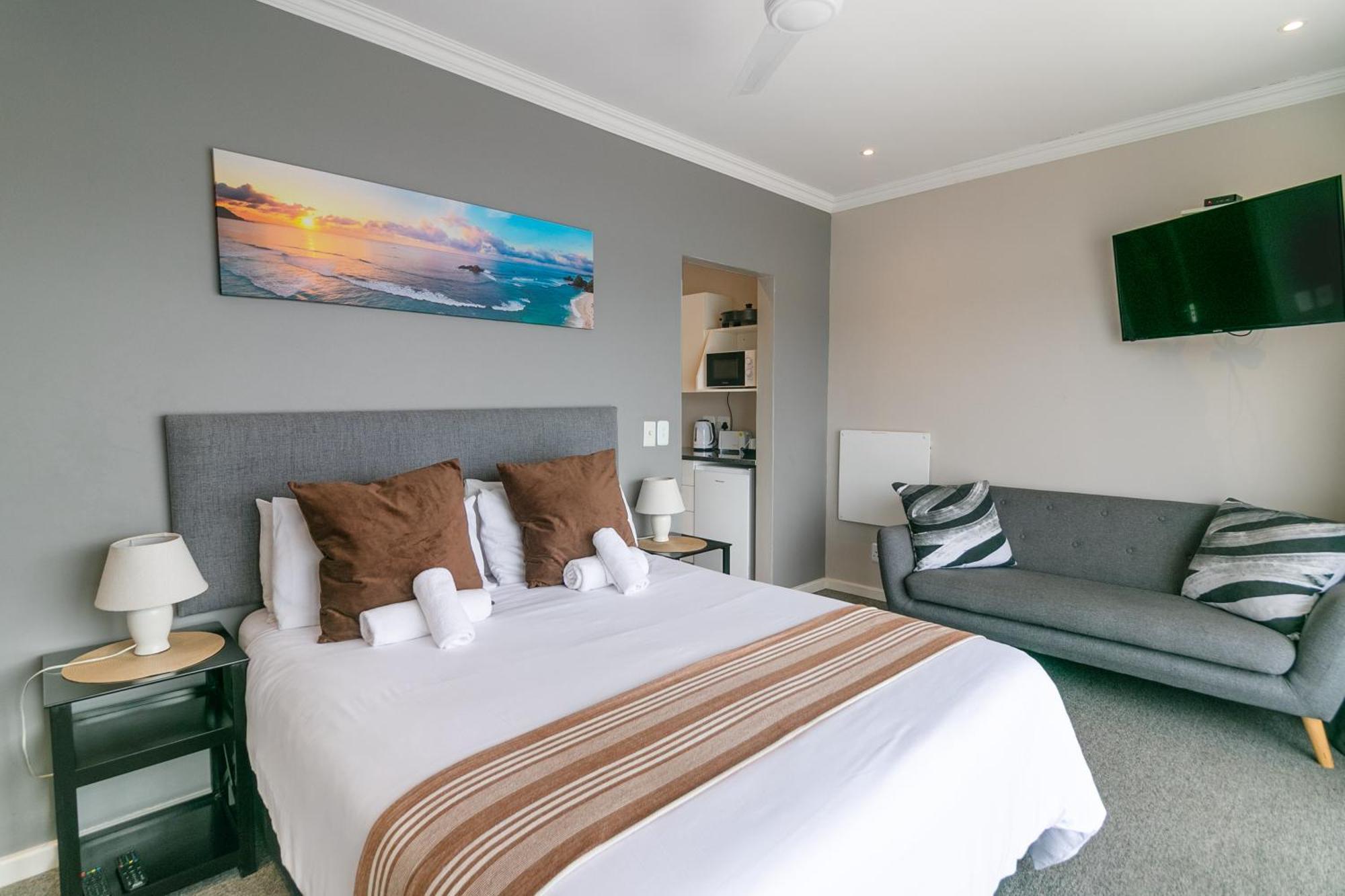 Phoenix Lodge And Waterside Accommodation Knysna Eksteriør billede